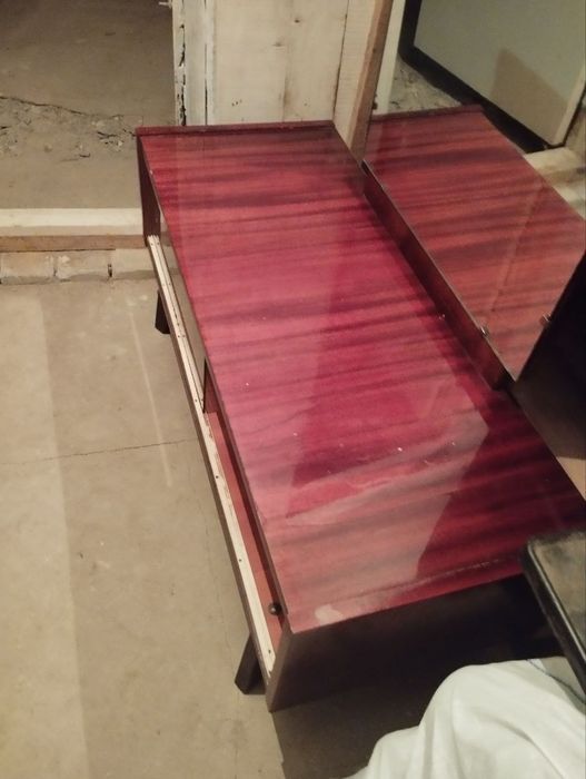 Трюмо в доброму стані