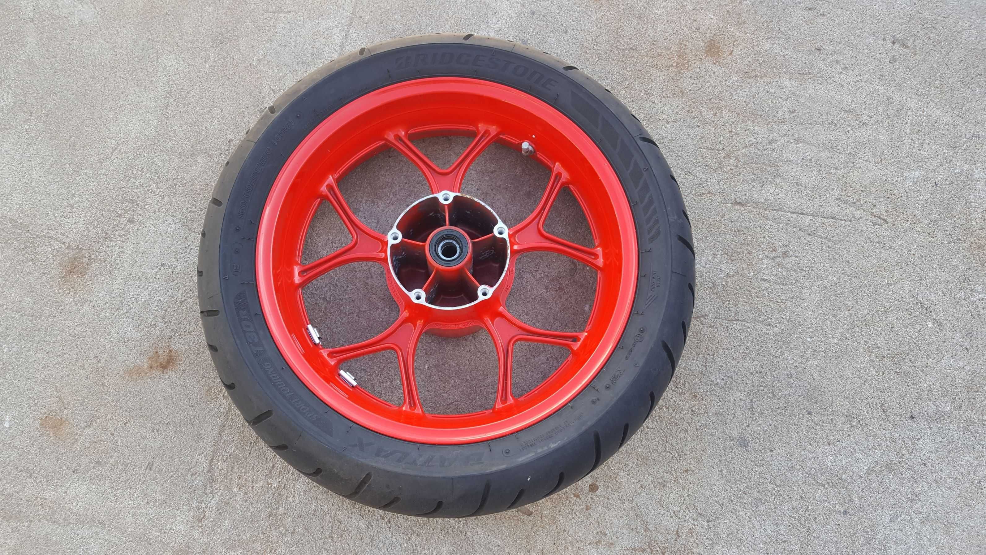 Felga kolo NC750 nc750s 2016- ladne  proste  bez  uszkodzen tyl tylne