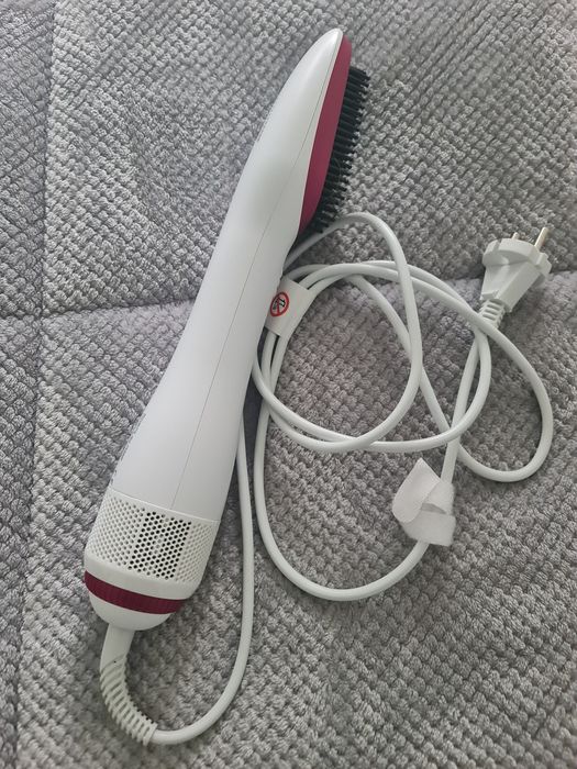 Rowenta brush/ Alisador