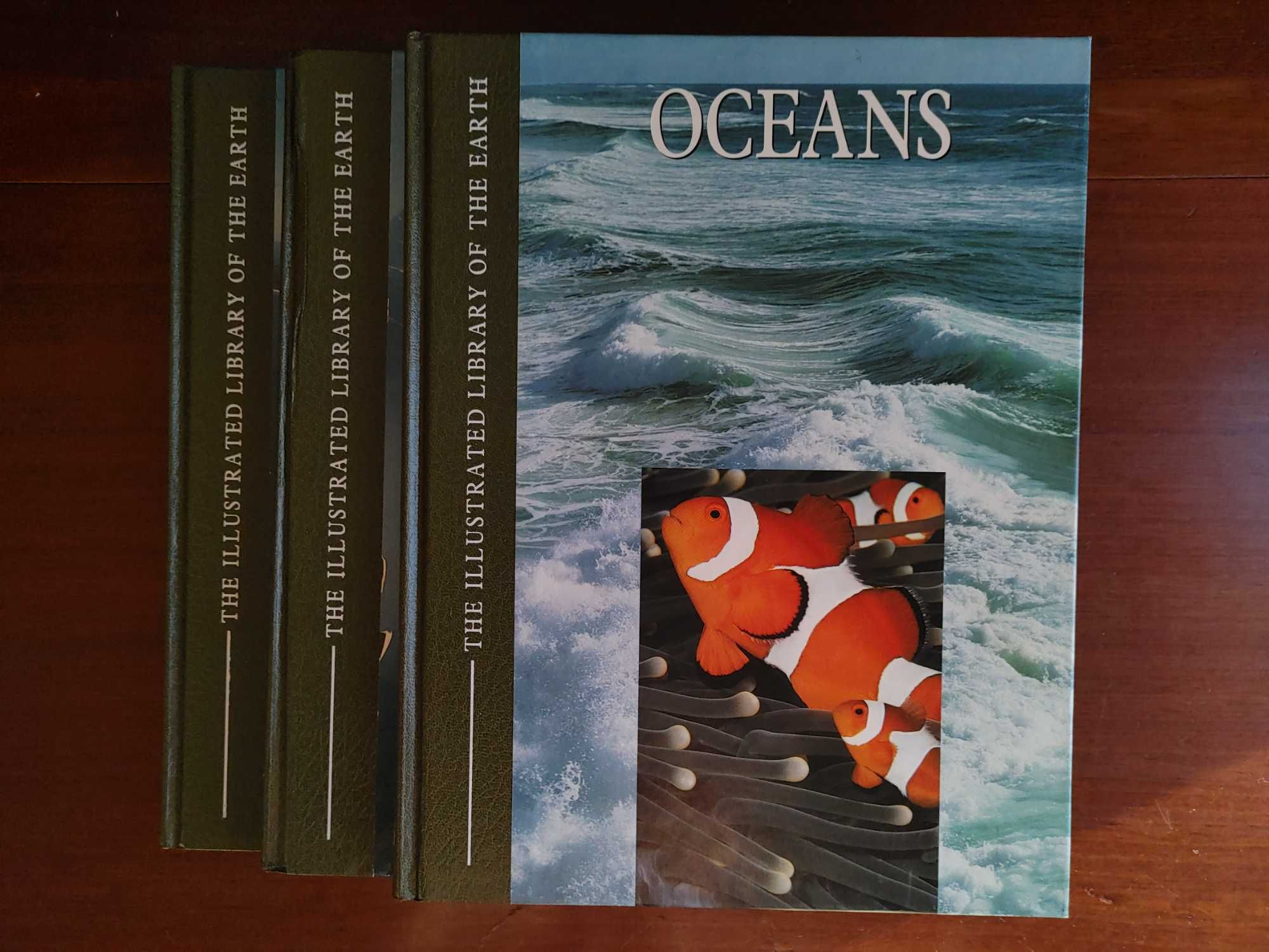 The Illsutrated Library of the Earth - Mountais, Oceans, Islands