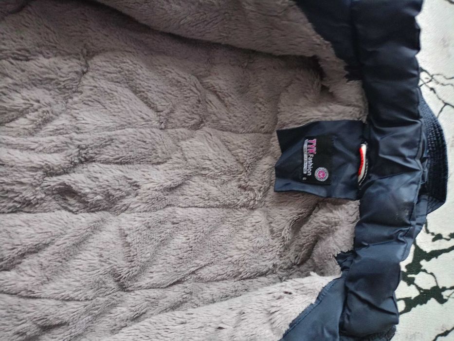 Kurtka zimowa r. 122