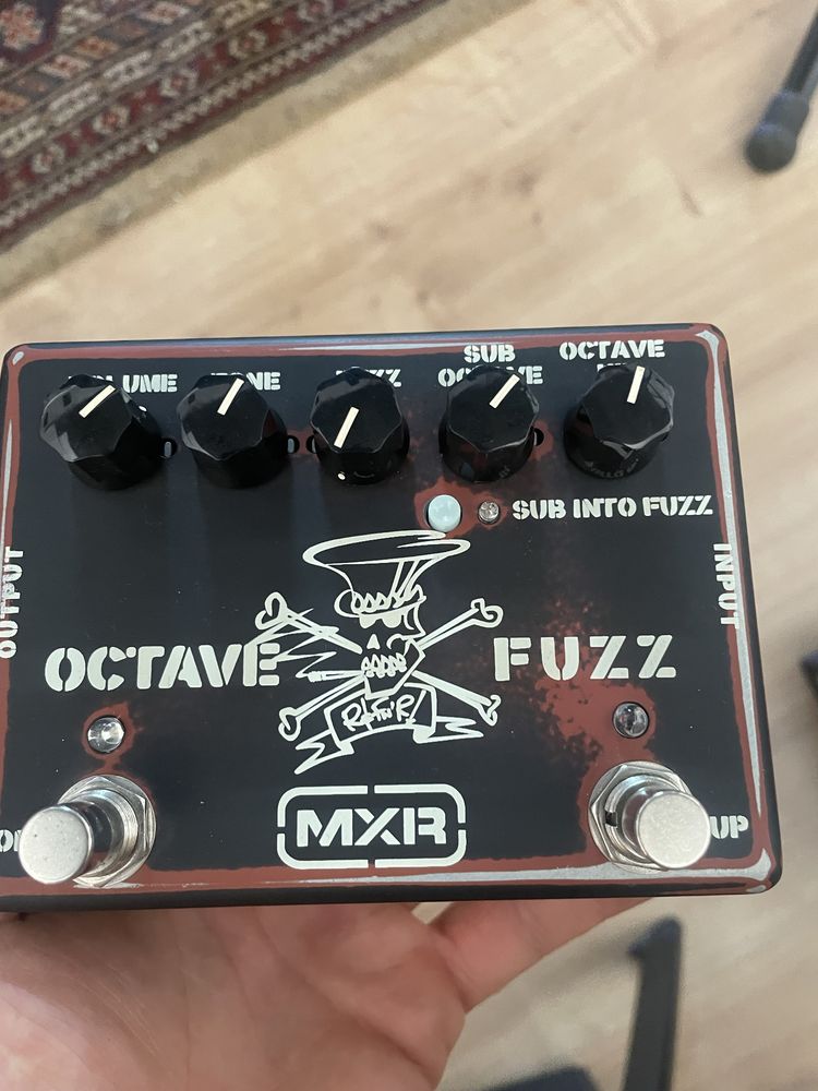 Pedal MXR SF01 Slash Octave Fuzz
