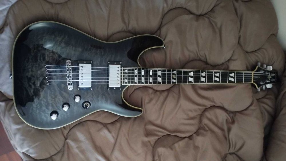 Schecter c1 custom.