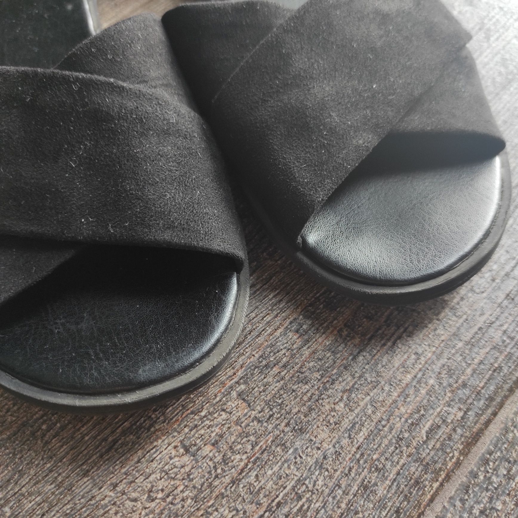 Sandałki klapki H&M