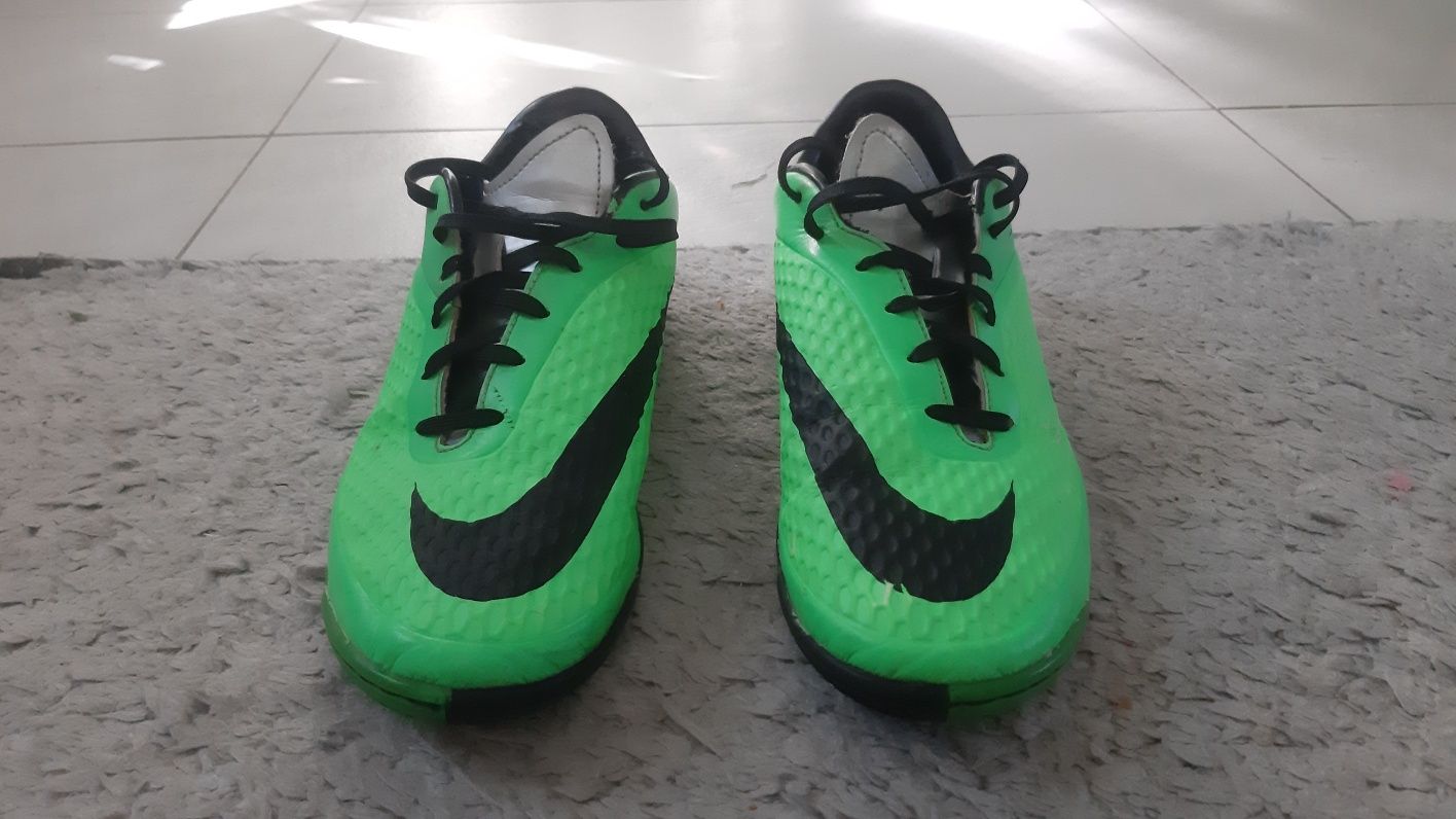 Футзалки nike hypervenom