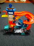 Pista Hot Wheels Ataque Cidade do Tubarão
