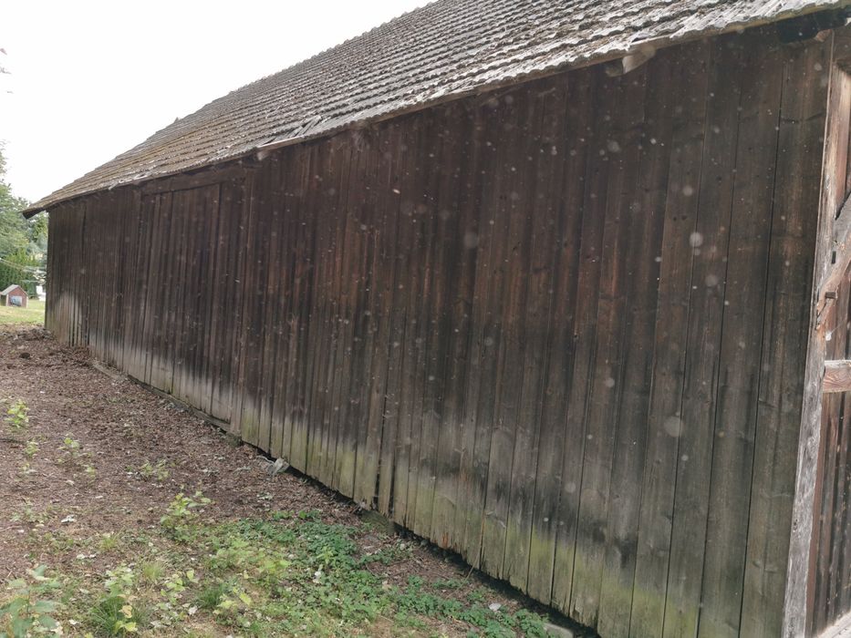 Stare drewno stodoły wiaty skup