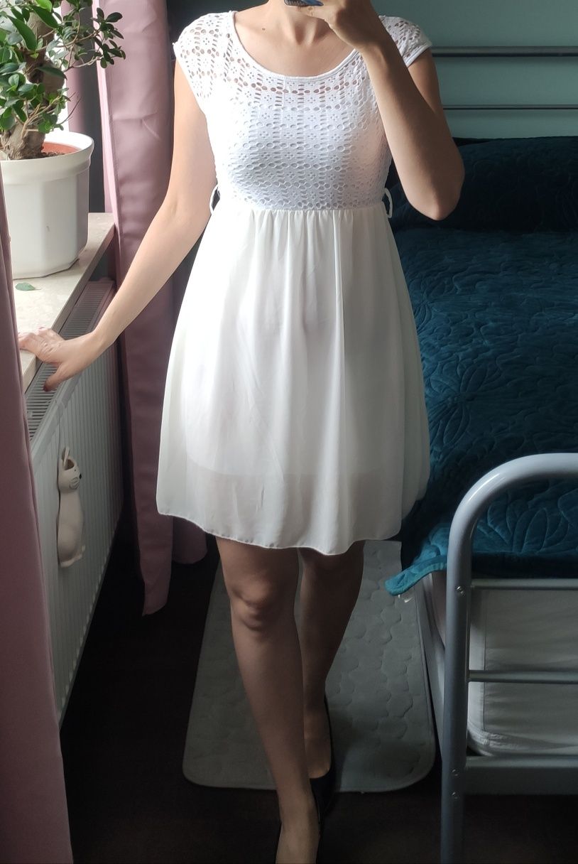 Piękna biała letnia sukienka boho