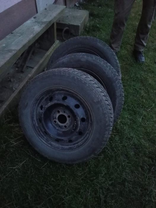 Felgi koła  fiat 14 4x98 opony zimowe