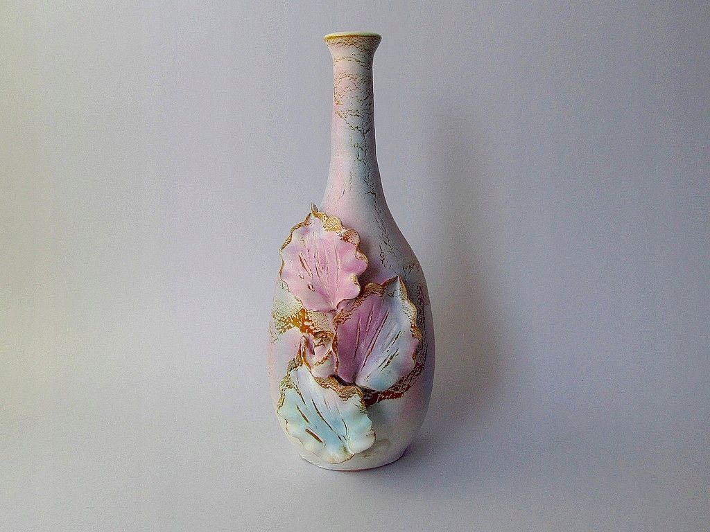 ceramika artytsyczna piękny wazon ornamet floralny