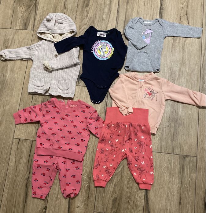 Пакет одягу на дівчинку 62-68