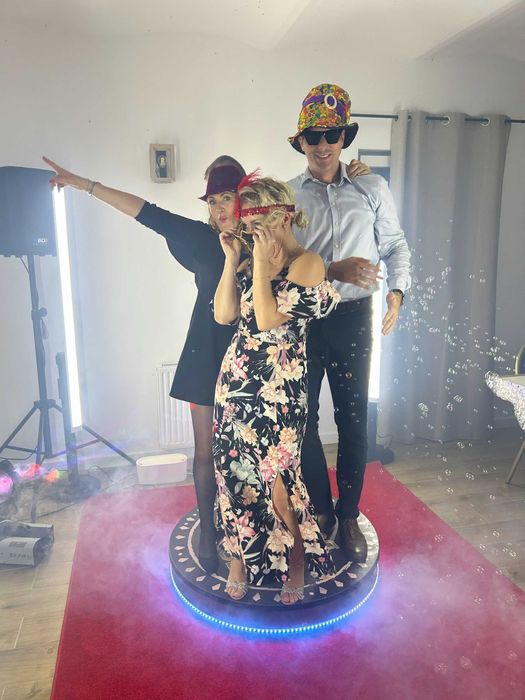 FOTOBUDKA 360 PREMIUM | Idealna atrakcja na imprezy, wesela, urodziny