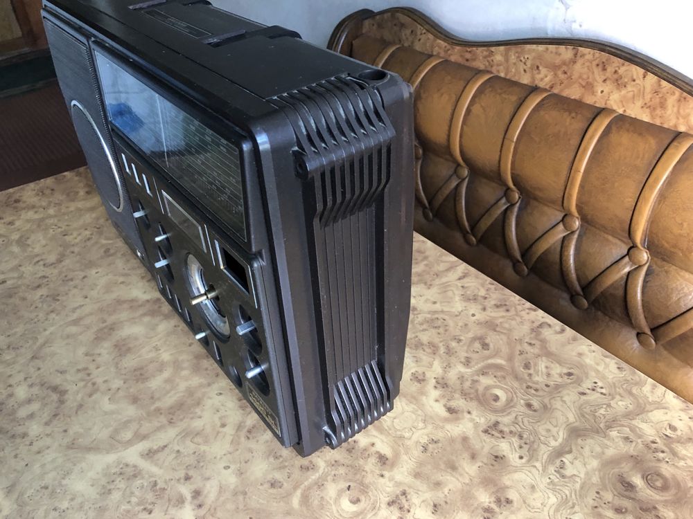 Радиоприемник GRUNDIG SATELLIT Professional 1400 SL