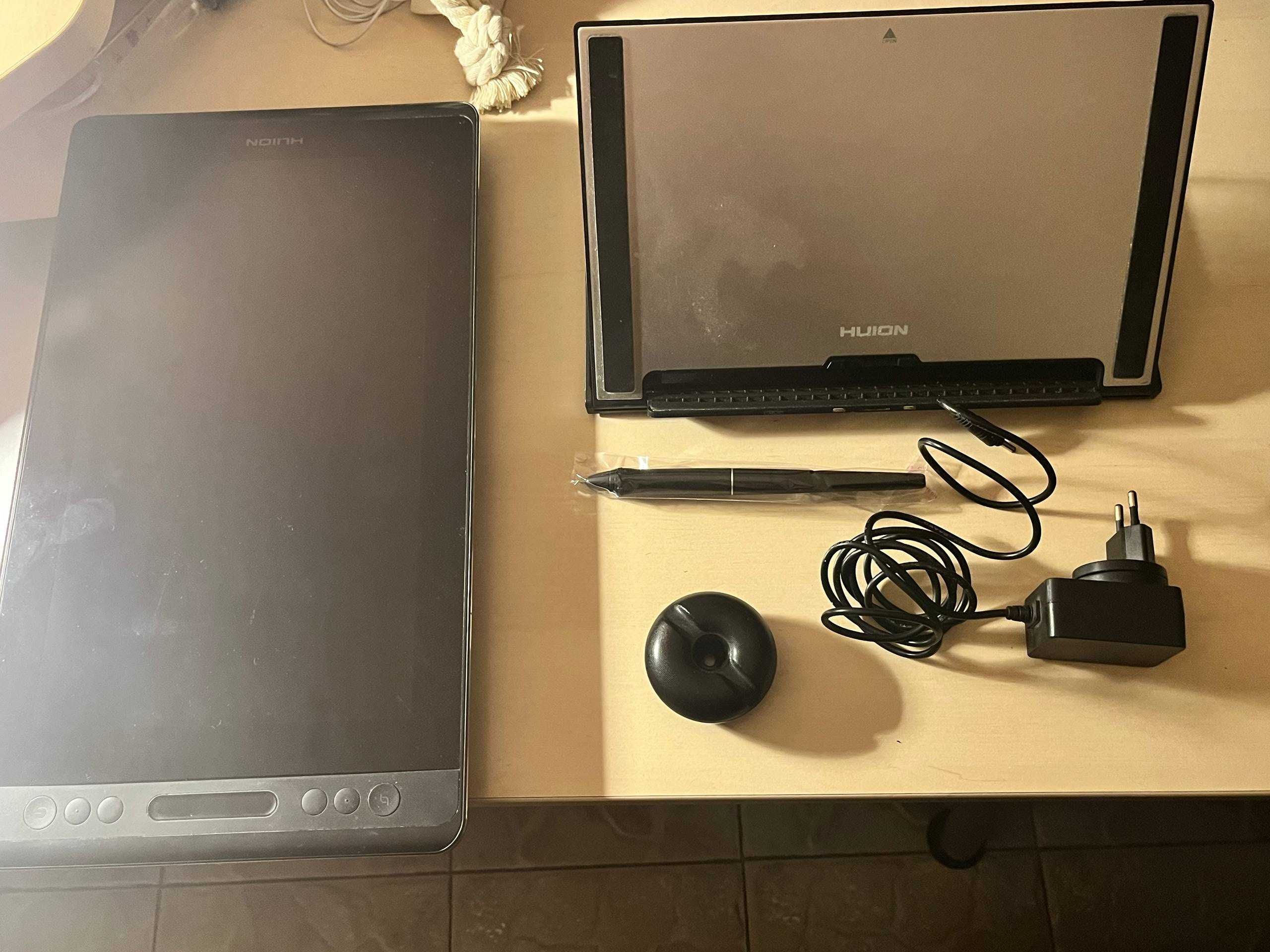 графічний планшет монiтор Huion KAMVAS Pro 13 БУ