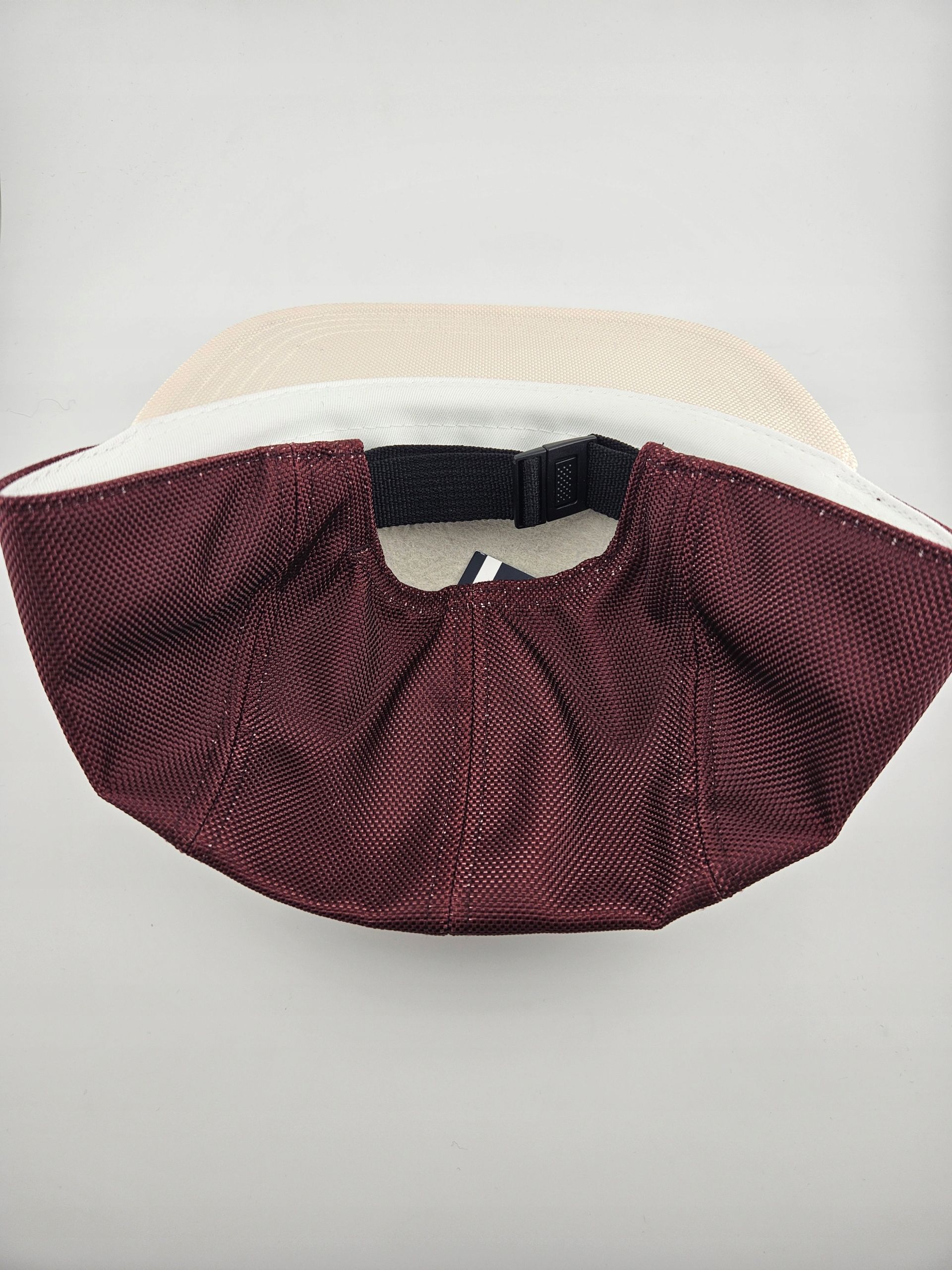 TOMMY HILFIGER Czapka z daszkiem