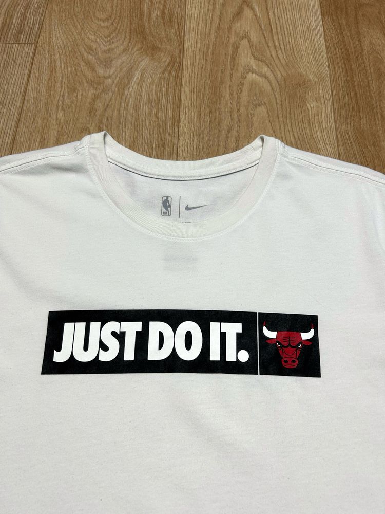 Nike Chicago Bulls NBA Just Do It футболка з великим лого Оригінал