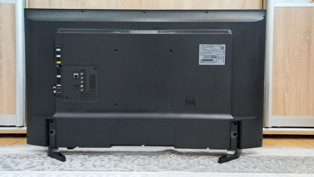 Телевізор Samsung UE40J5200AU