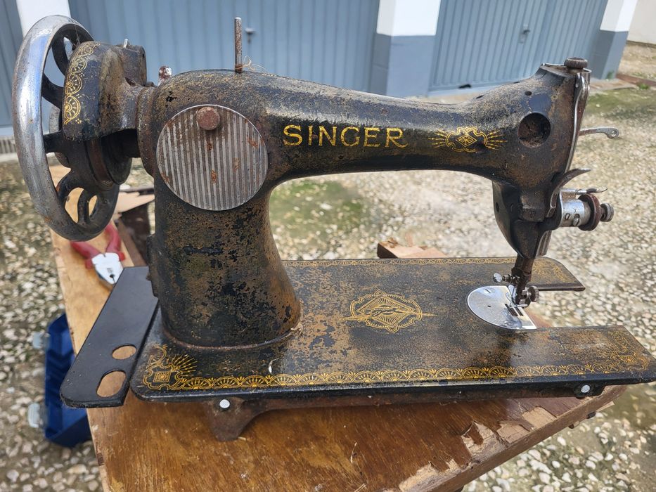 Maquina Singer antiga