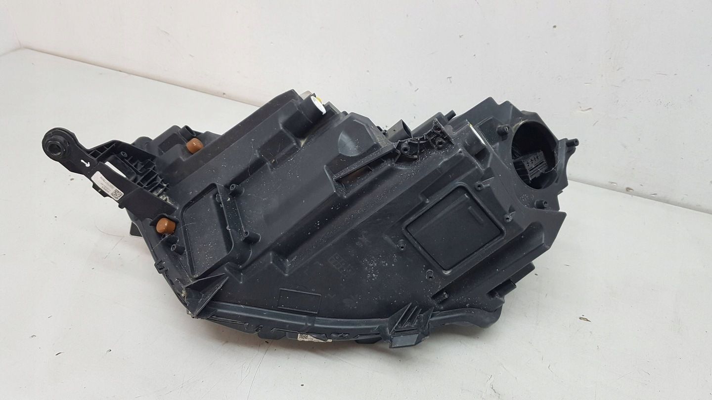 SKODA KAMIQ 18- LAMPA PRAWY PRZÓD EU