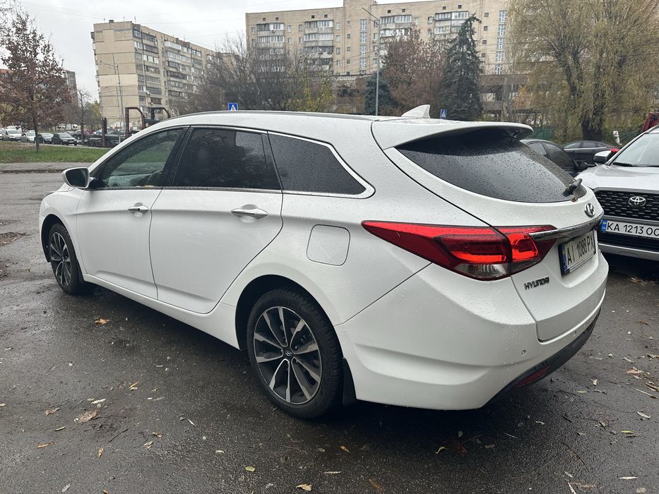 Hyundai I40 2015 1.7 D срочно