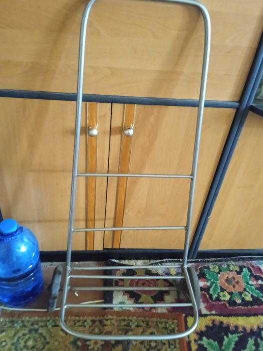 Тележка на колёсах (кравчучка)