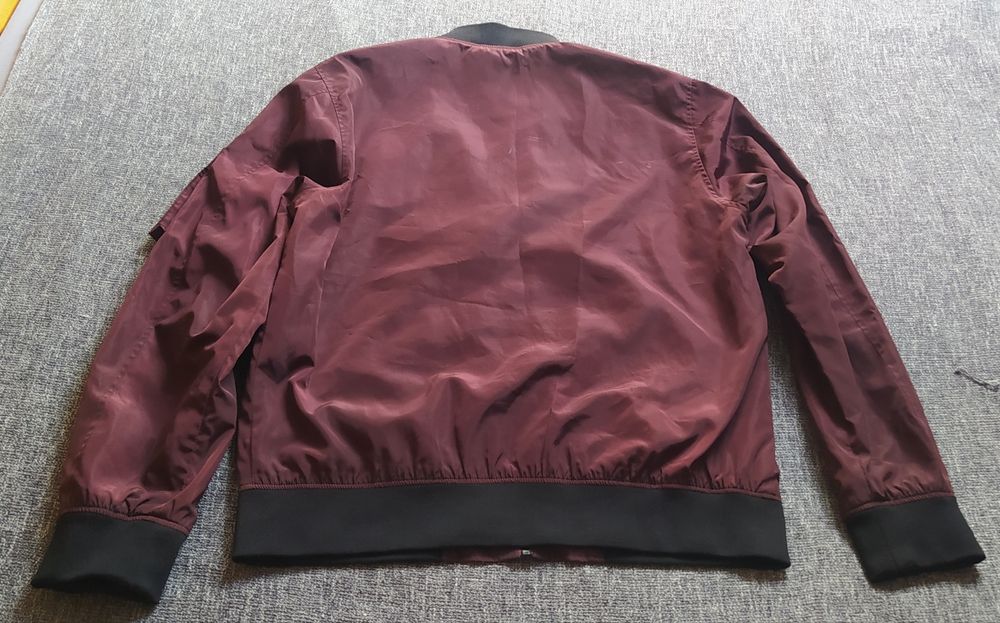 Bordowa kurtka Reserved