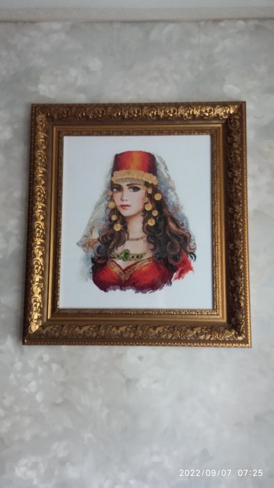 Продам картину вышитую