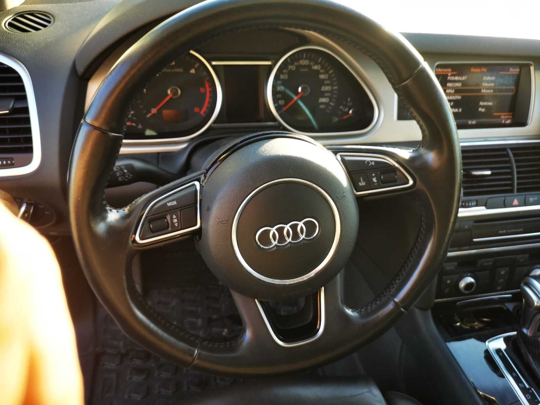 Audi Q7  com 158000km