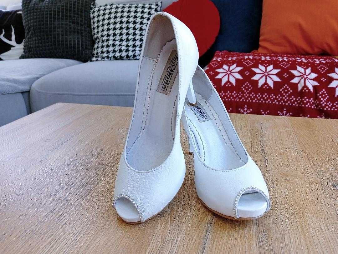 Buty ślubne LaBoda białe, rozmiar 36, model C109/U