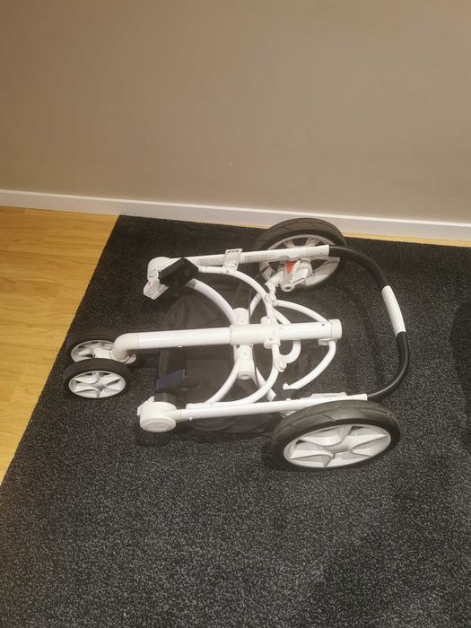 Carrinho de Bebé, ovo e isofix.