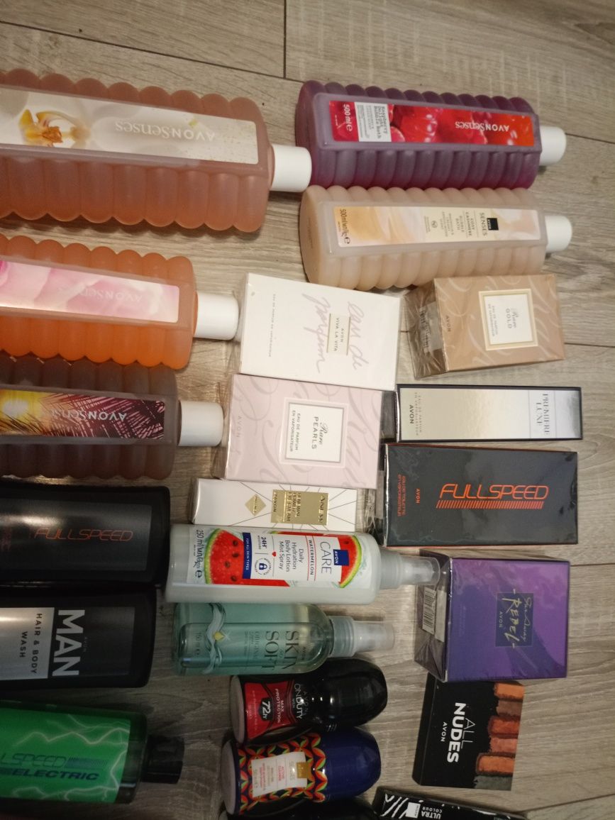 Zestaw kosmetyków Avon perfum damski i męski balsam antyperspirant