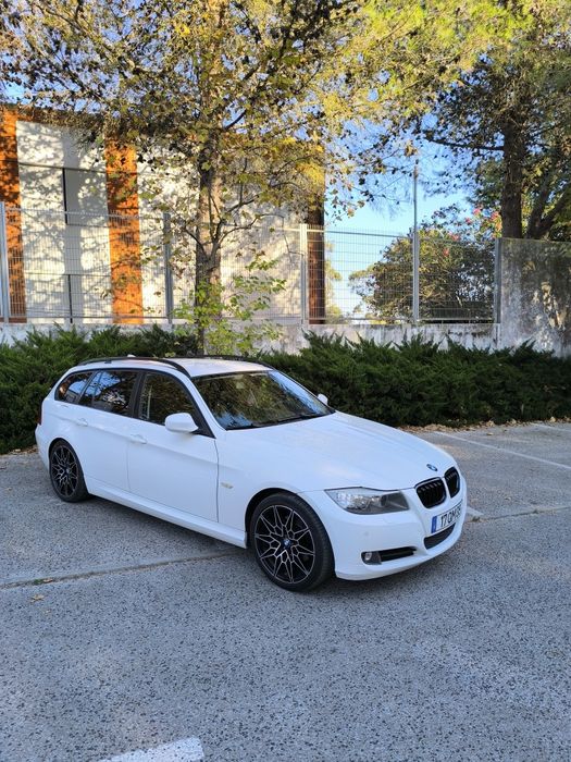 BMW 320D Touring LCI Navigation