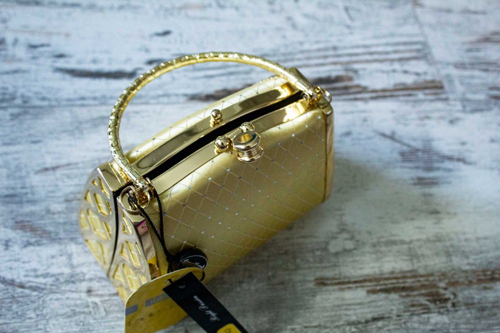 Продам сумочку-клатч