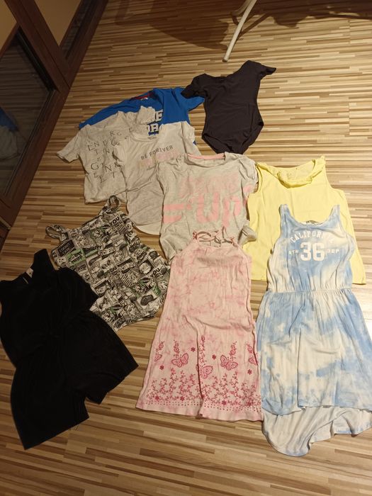 Zestaw ciuchów 146/152