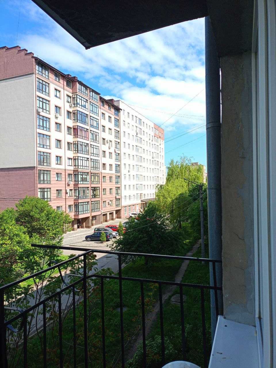 2 км квартира з ремонтом, центр.