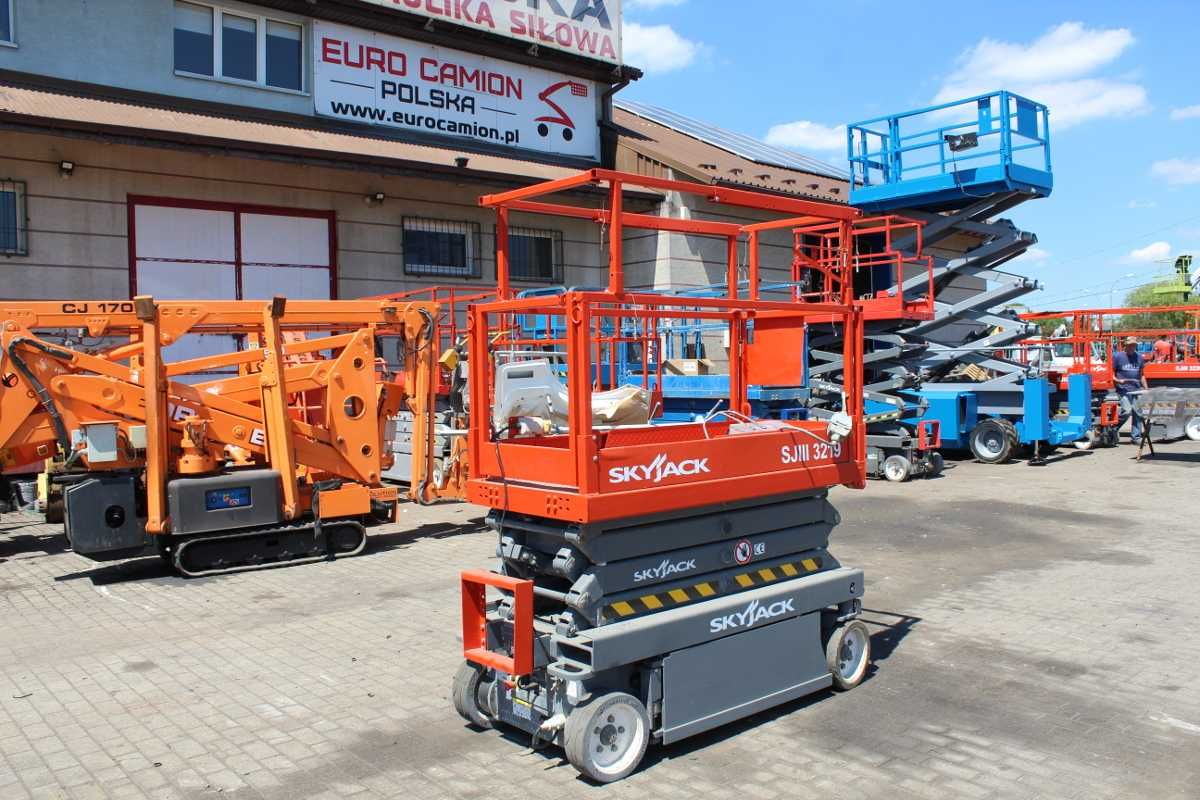 nożycowy Skyjack SJ 3219 - 2016r. elektryczny zwyżka 8 m jlg haulotte