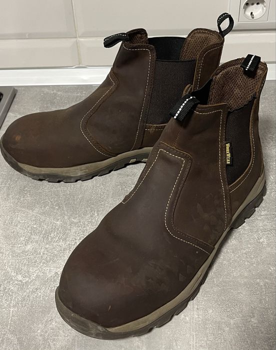 Продаю Челсі черевики з захистом