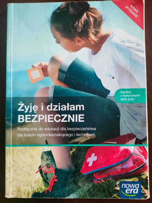 Podręcznik Żyję i działam bezpiecznie dla liceum i technikum