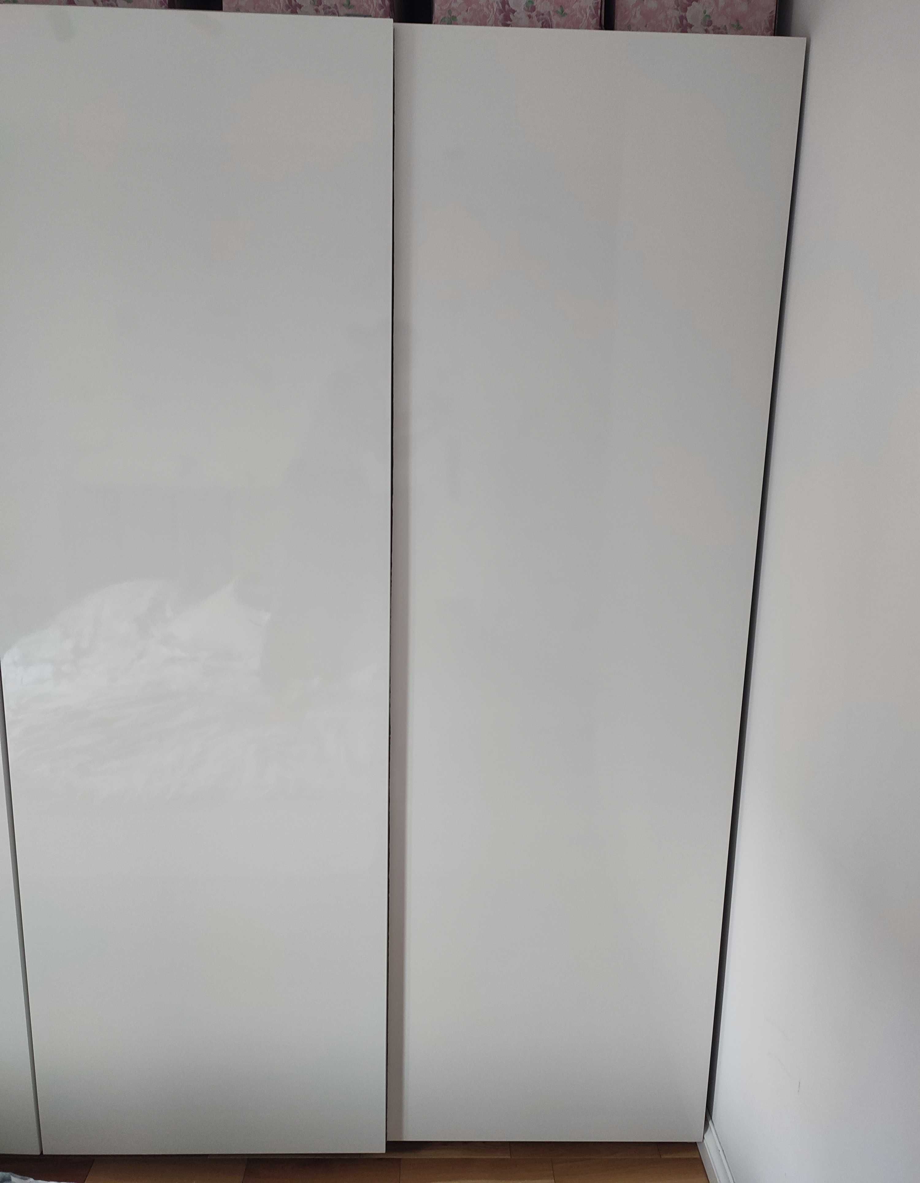 Drzwi przesuwne do szafy, IKEA HASVIK, połysk biały, 150x236 cm
