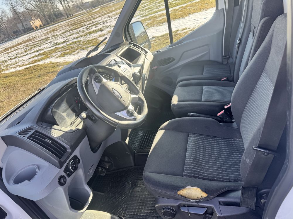 Ford transit 2015 rok led