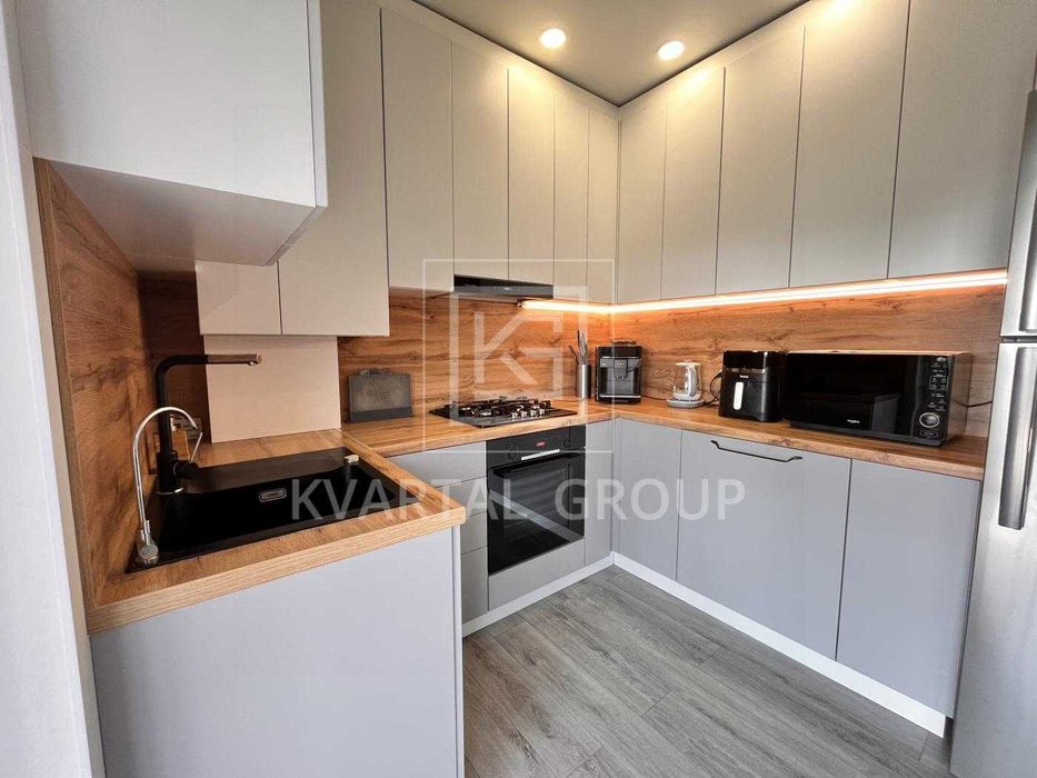 БЕЗ КОМІСІЇ! Дуплекс з ремонтом і меблями. ОКРЕМИЙ заїзд