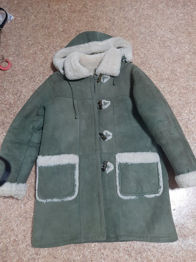 Дубленка женская б/у.