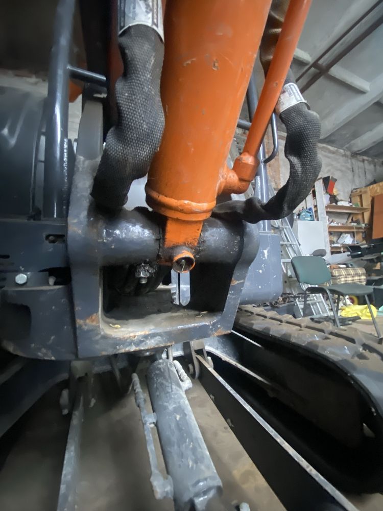 Екскаватор doosan dx 27z