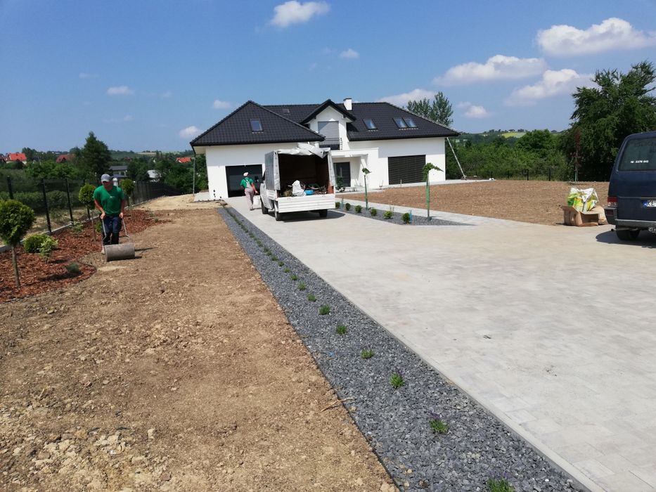 Zakładanie ogrodów /wycinka drzew /sprzątanie posesji /pielęgnacja