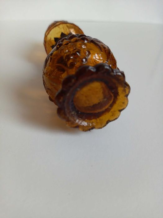 Lampka oliwna bursztynowa. Vintage