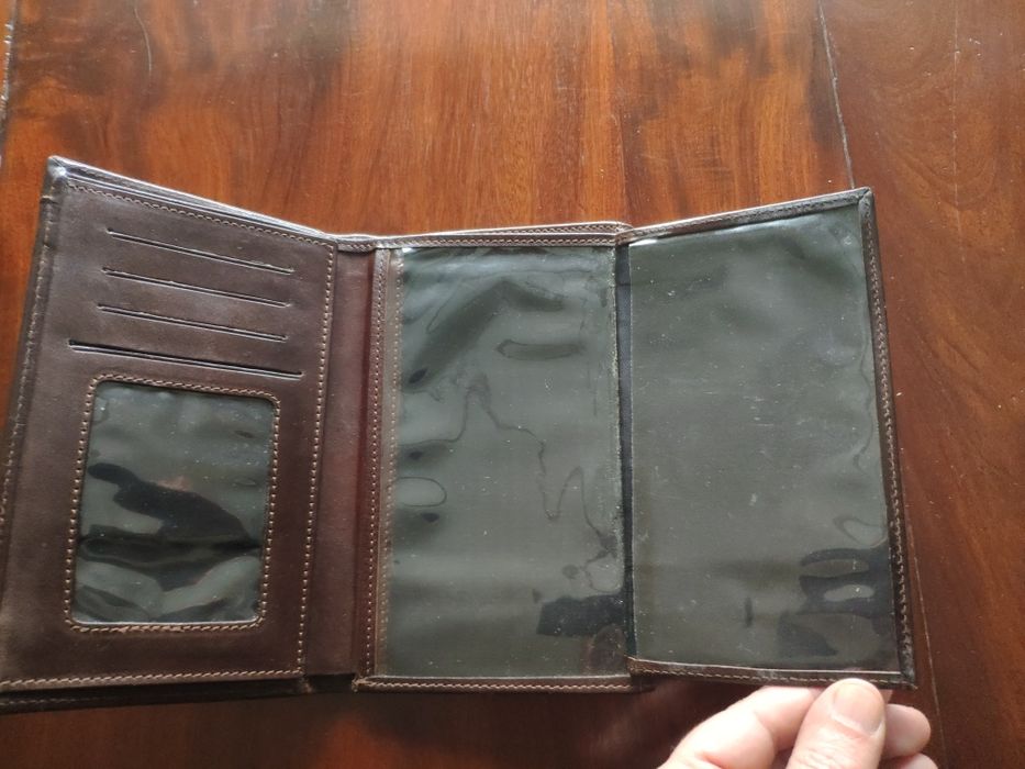 Carteira de senhora em pele castanha (novo)