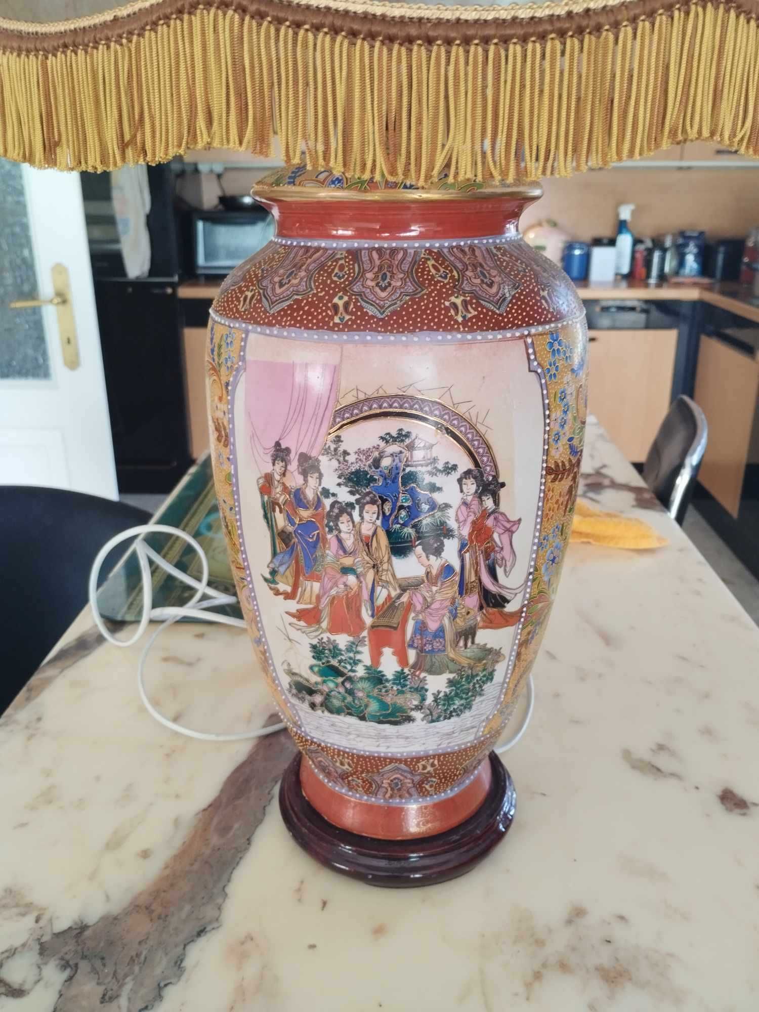 orientalna piękna lampa