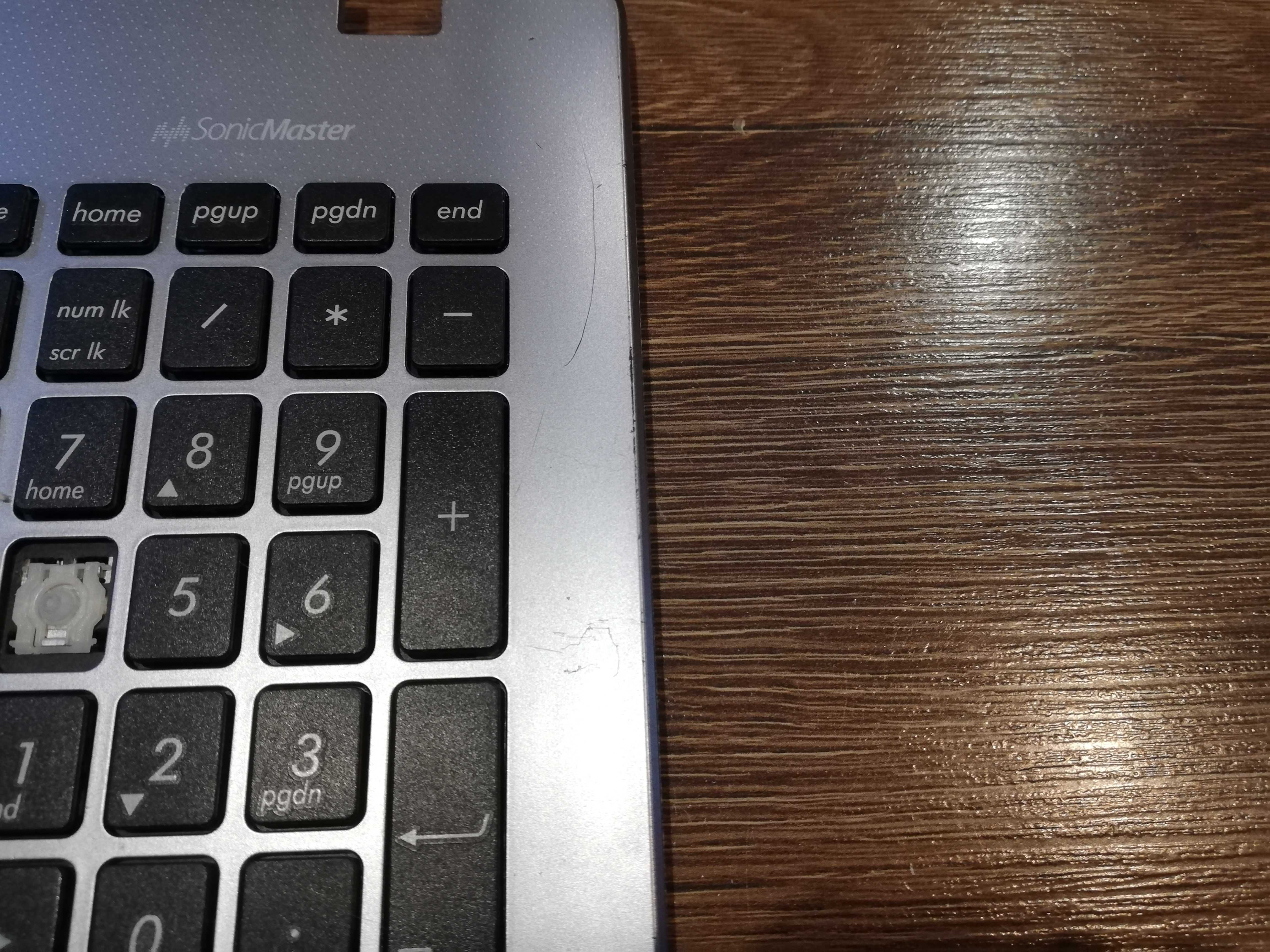 Середня частина корпусу Asus X550D