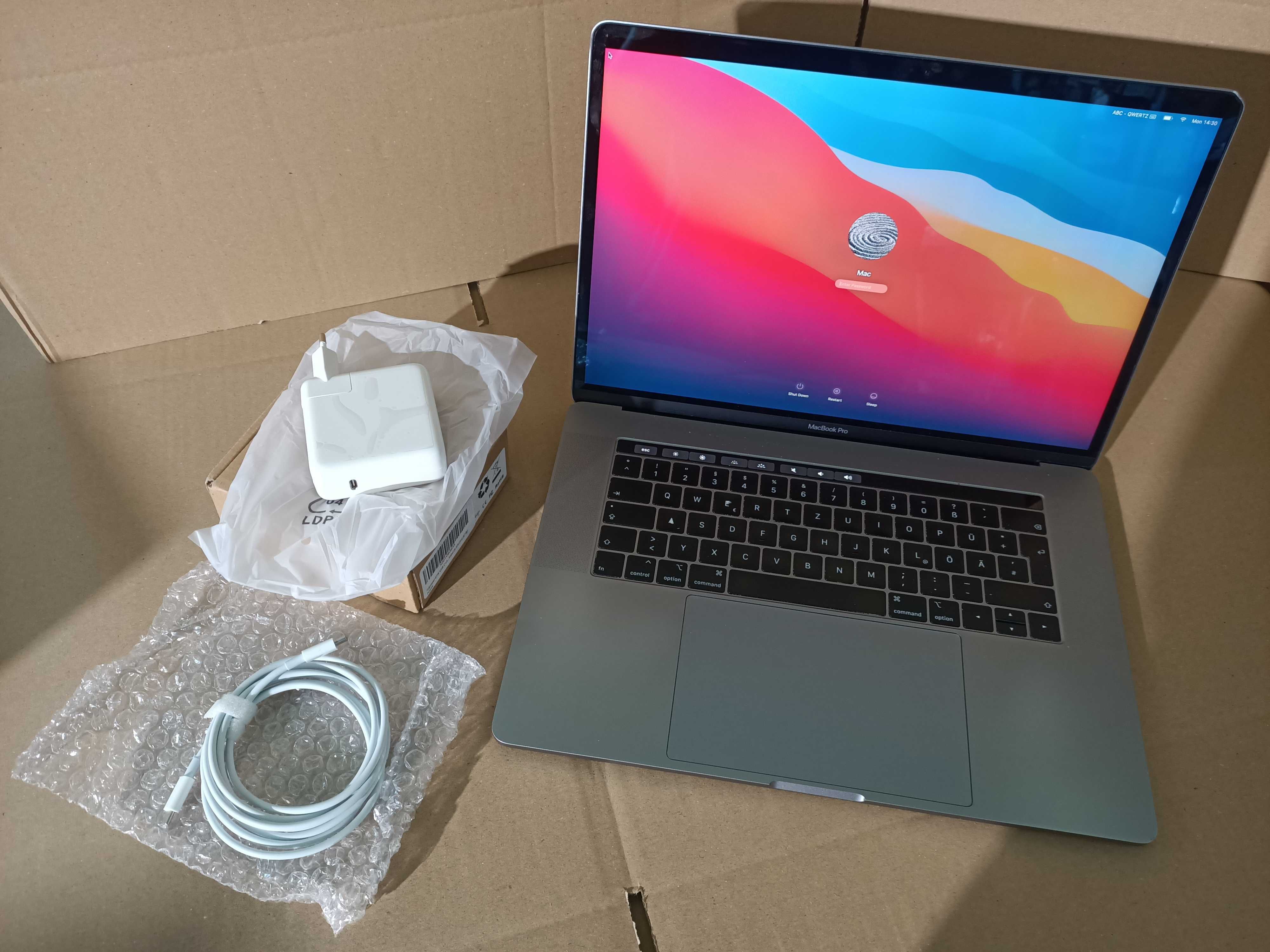 MacBook Pro 15,1 i7 Disco Rigido 500GB