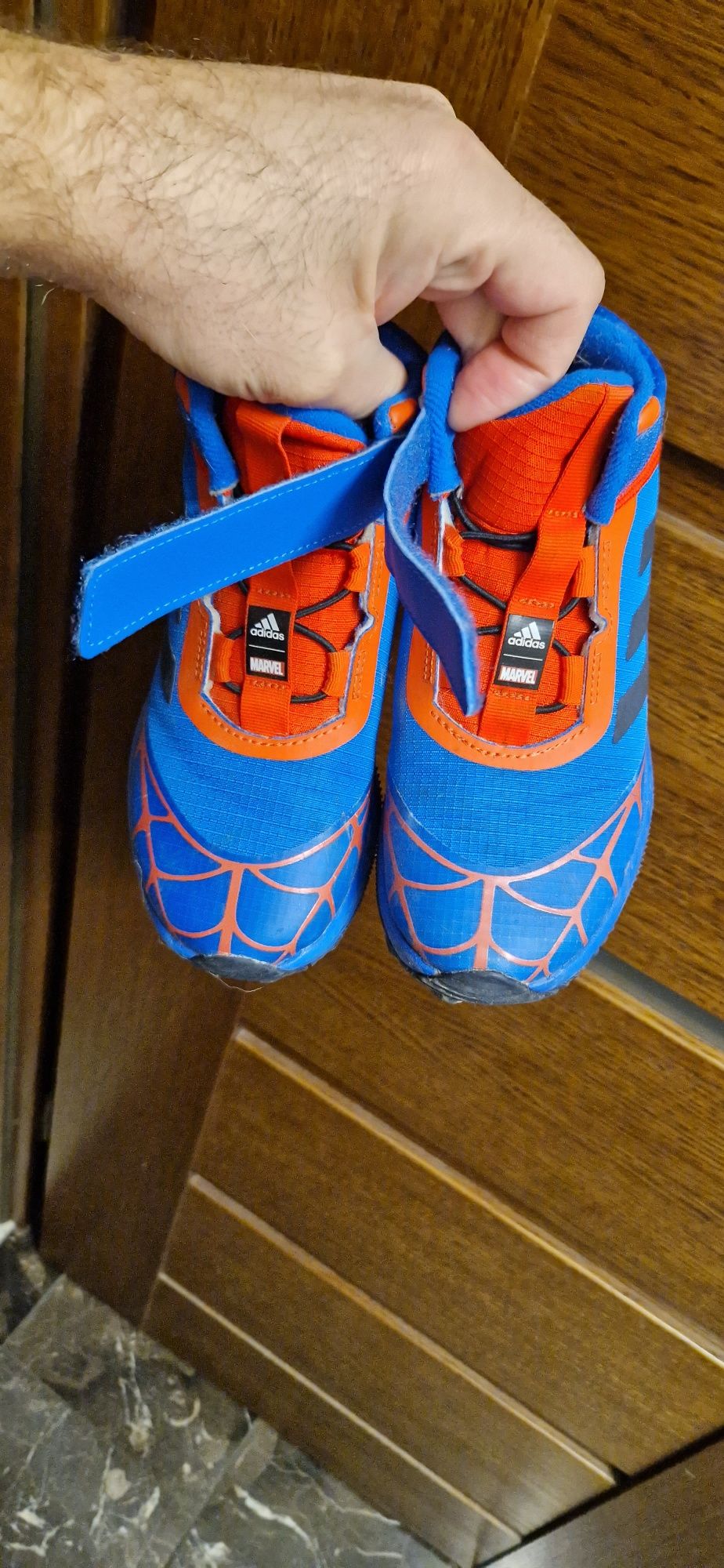 Buty Adidas Marvel Spider-Man na stopę 19.5 cm